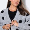 Ζακέτα oversized από ζακάρ πλεκτό με πουά σχέδιο
