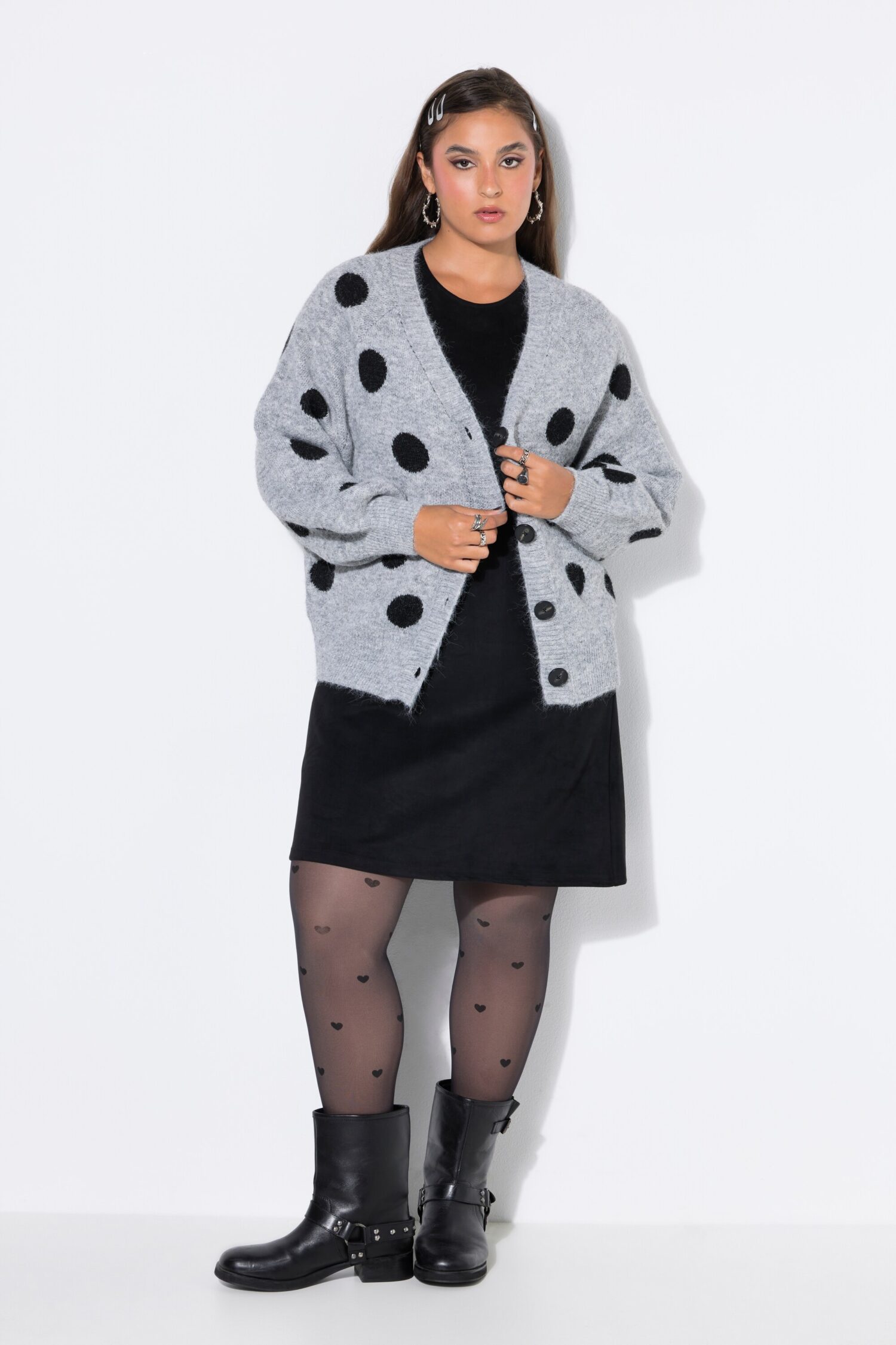 Ζακέτα oversized από ζακάρ πλεκτό με πουά σχέδιο