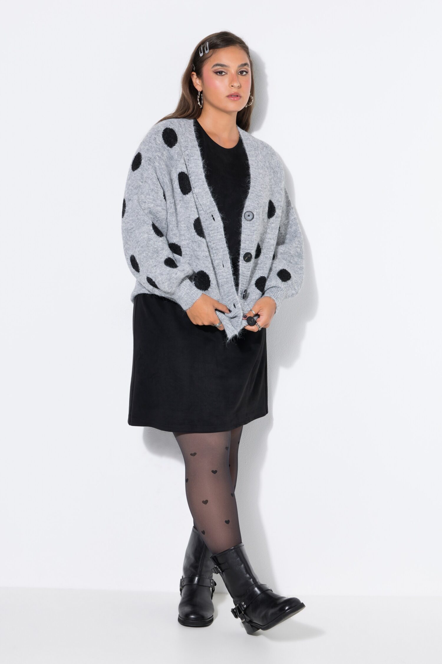 Ζακέτα oversized από ζακάρ πλεκτό με πουά σχέδιο