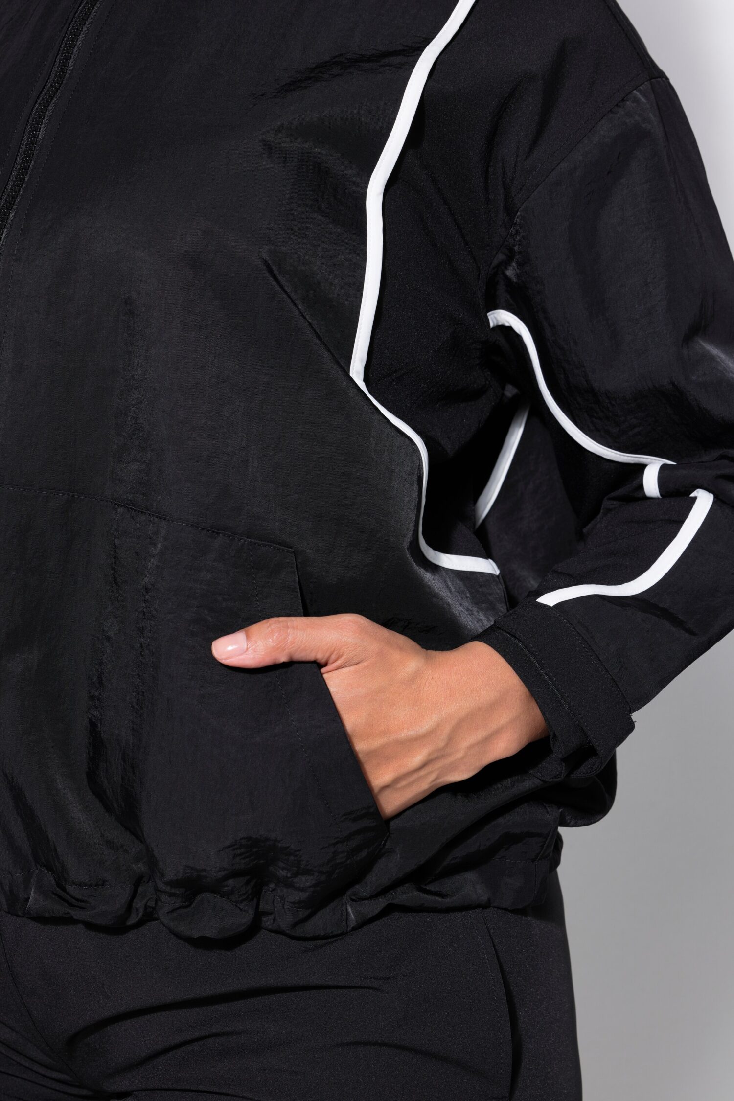 Ζακέτα oversized με όρθιο γιακά και μακριά μανίκια