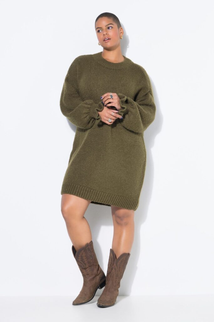 Φόρεμα oversized με βολάν στα φαρδιά μανίκια