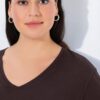Μπλούζα basic με άνετη εφαρμογή και λαιμόκοψη V