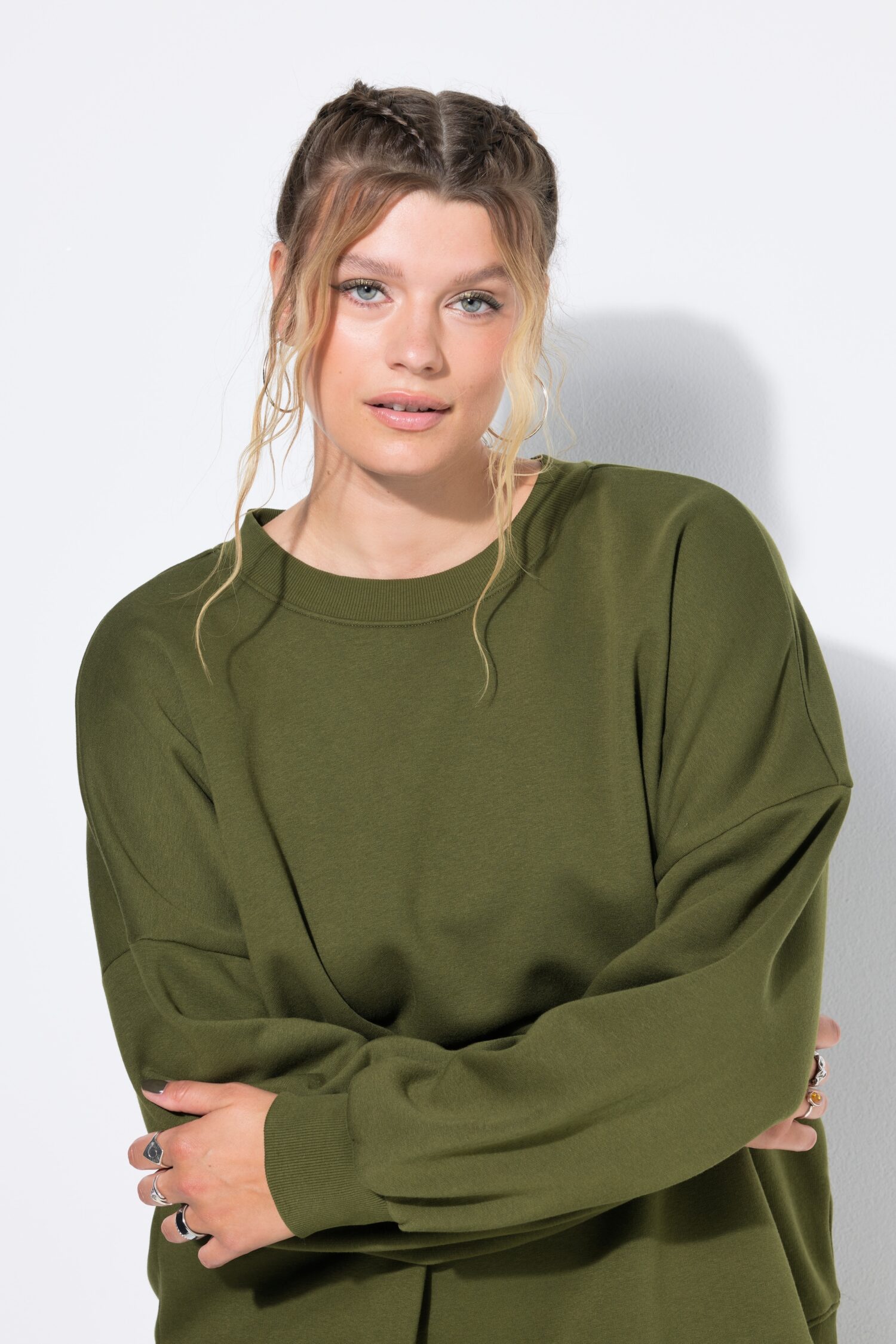 Μπλούζα φούτερ oversized με χαμηλούς ώμους