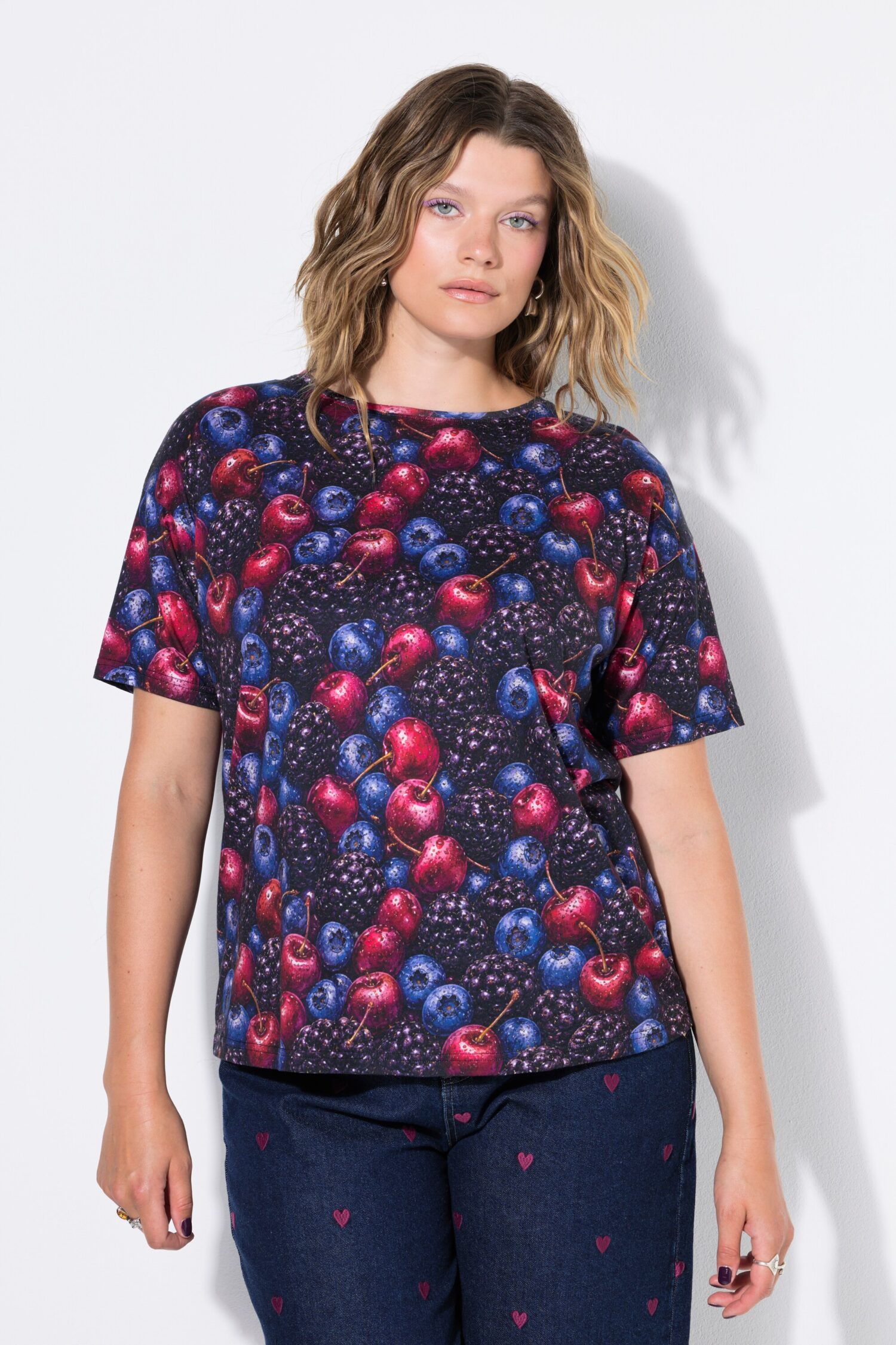 Μπλούζα oversized με berries print