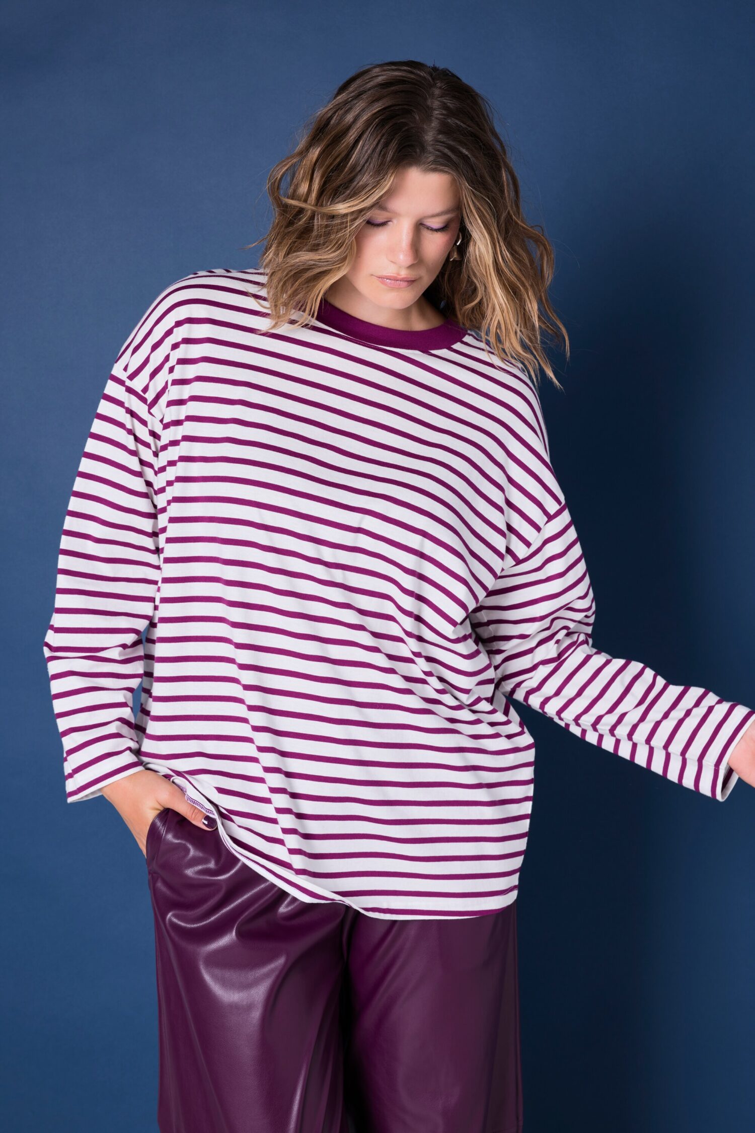 Μπλούζα oversized, ριγέ με χαμηλούς ώμους