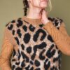 Πουλόβερ αμάνικο σε boxy fit με λεοπάρ σχέδιο