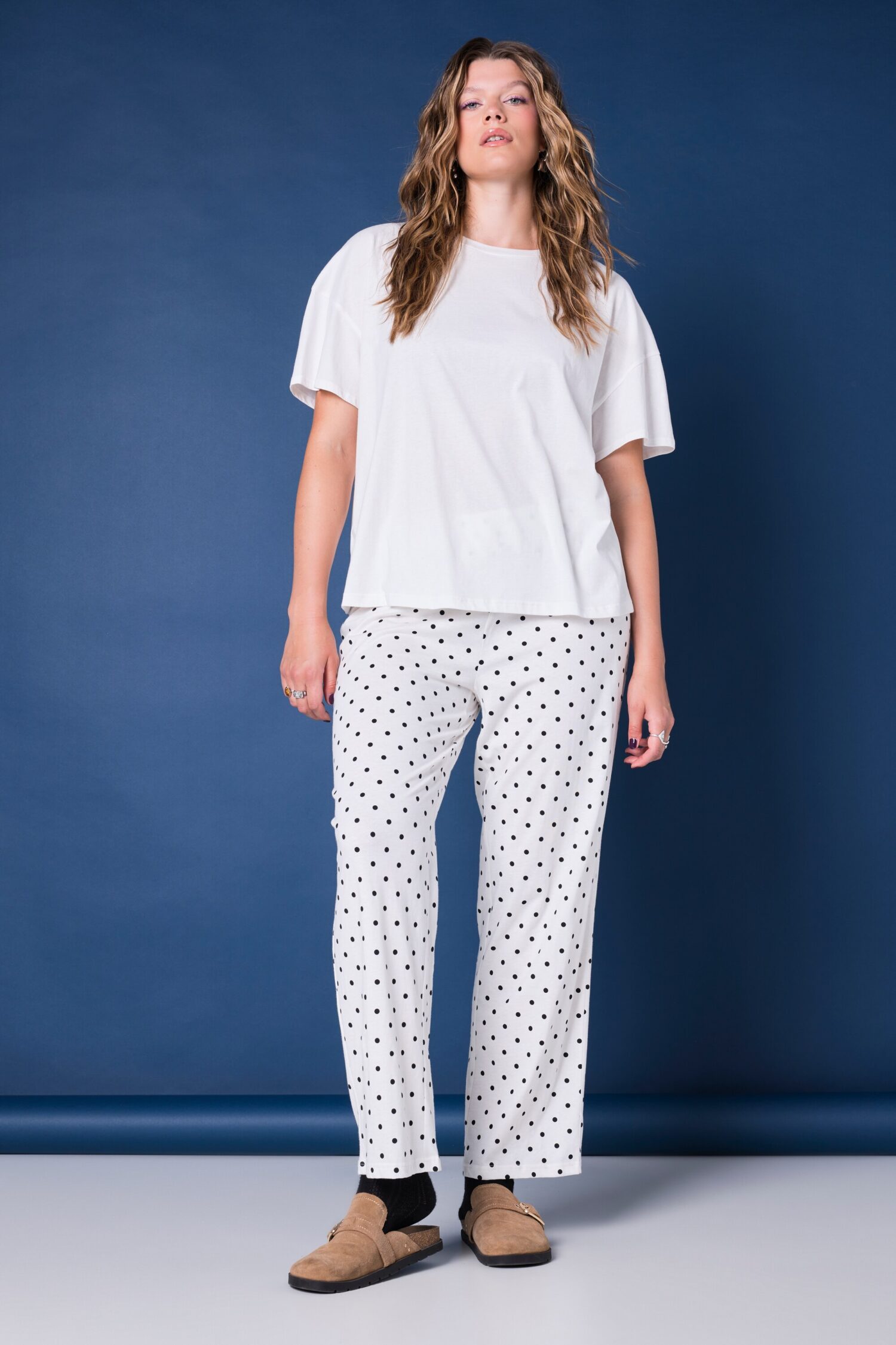 Πυτζάμες σετ oversized με πουά παντελόνι