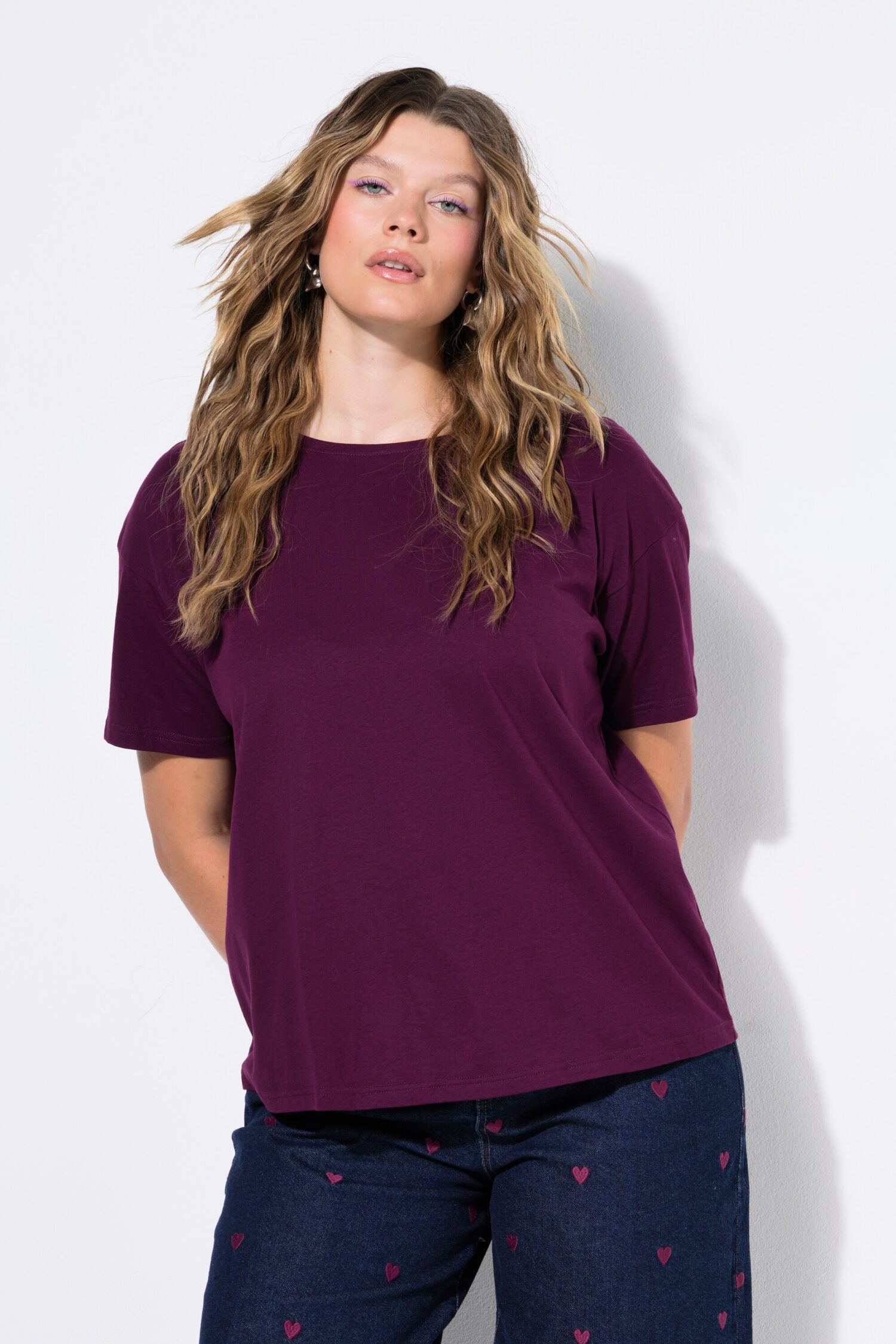 T-shirt basic με χαλαρή εφαρμογή και στρογγυλή λαιμόκοψη