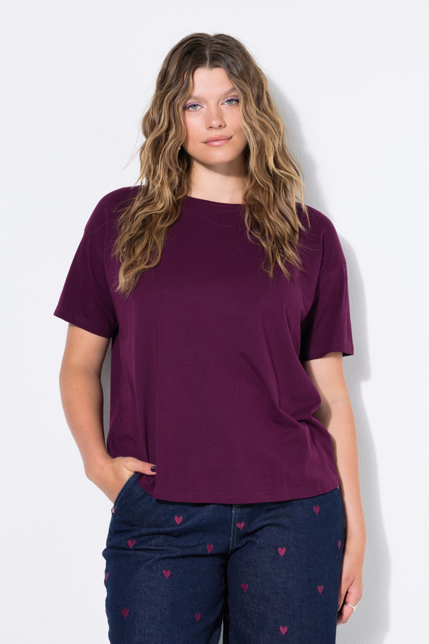 T-shirt basic με χαλαρή εφαρμογή και στρογγυλή λαιμόκοψη