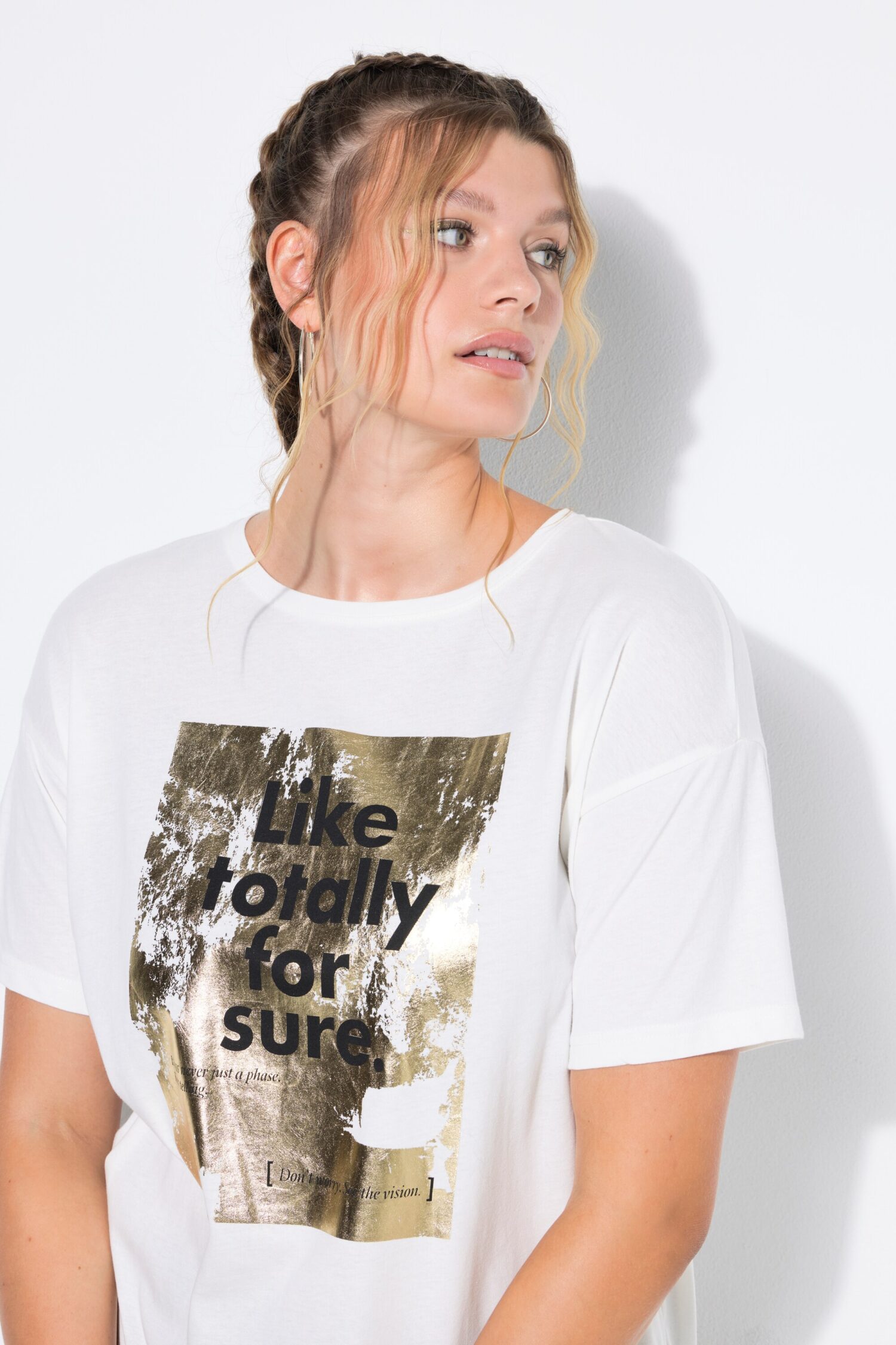 T-shirt oversized με σχέδιο και γκλίτερ εφέ