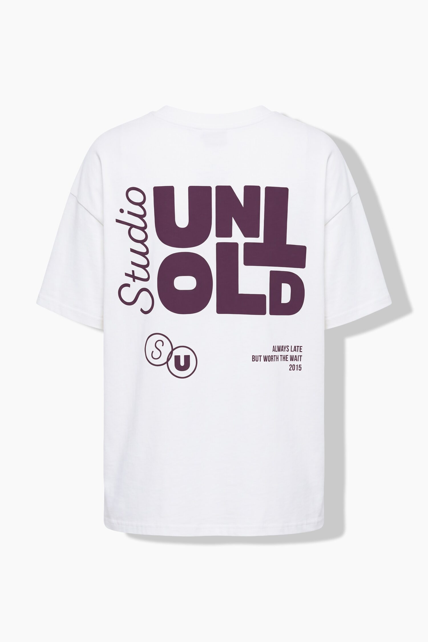 T-shirt oversized με σχέδιο "STUDIO"